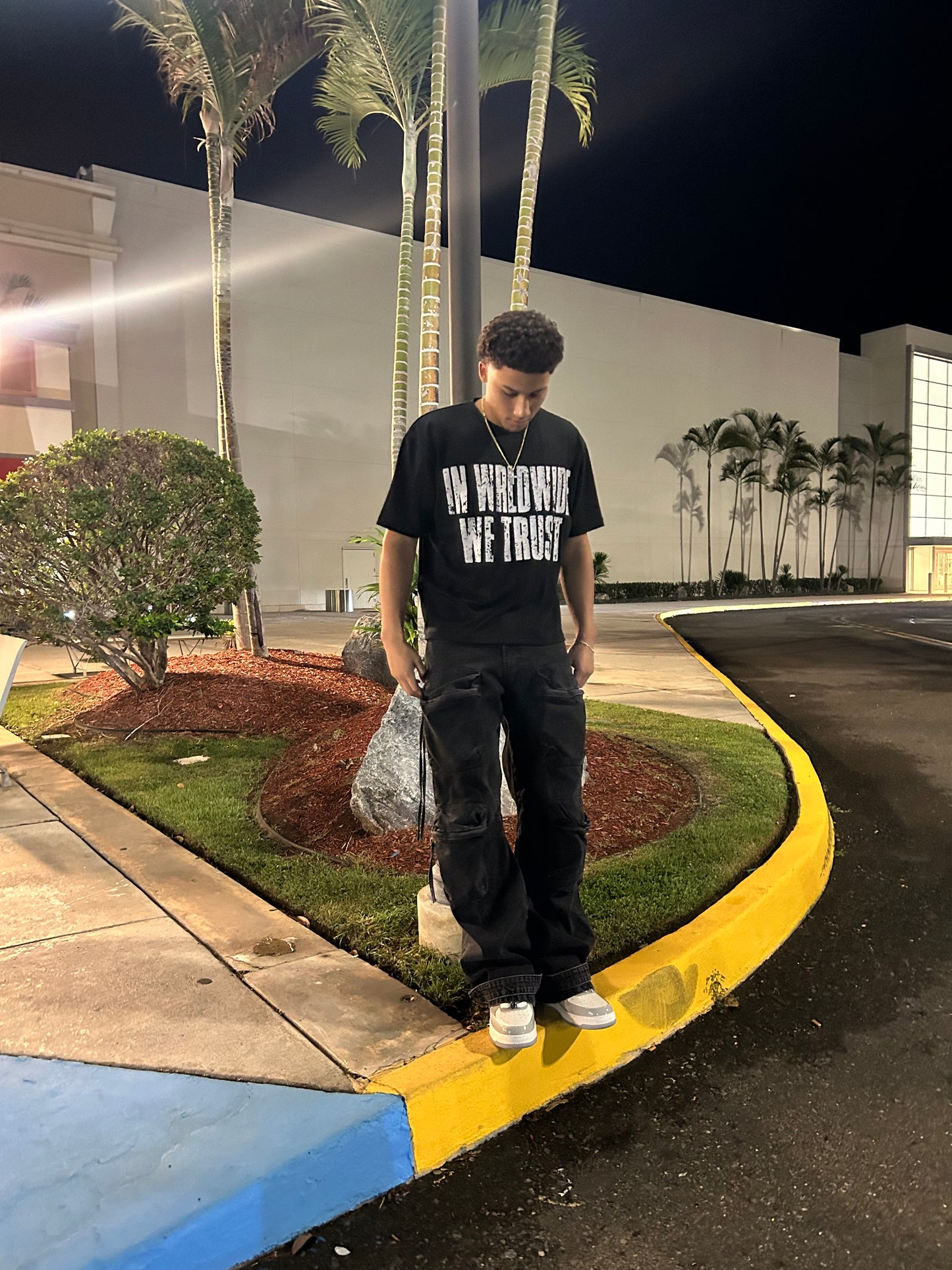 “In WW we trust” t-shirt