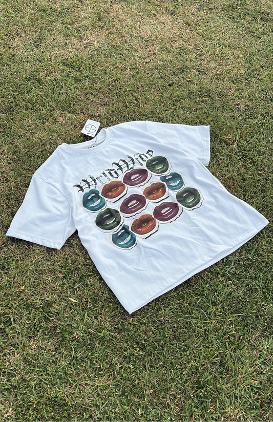 WrldWide Global Kisses Tee