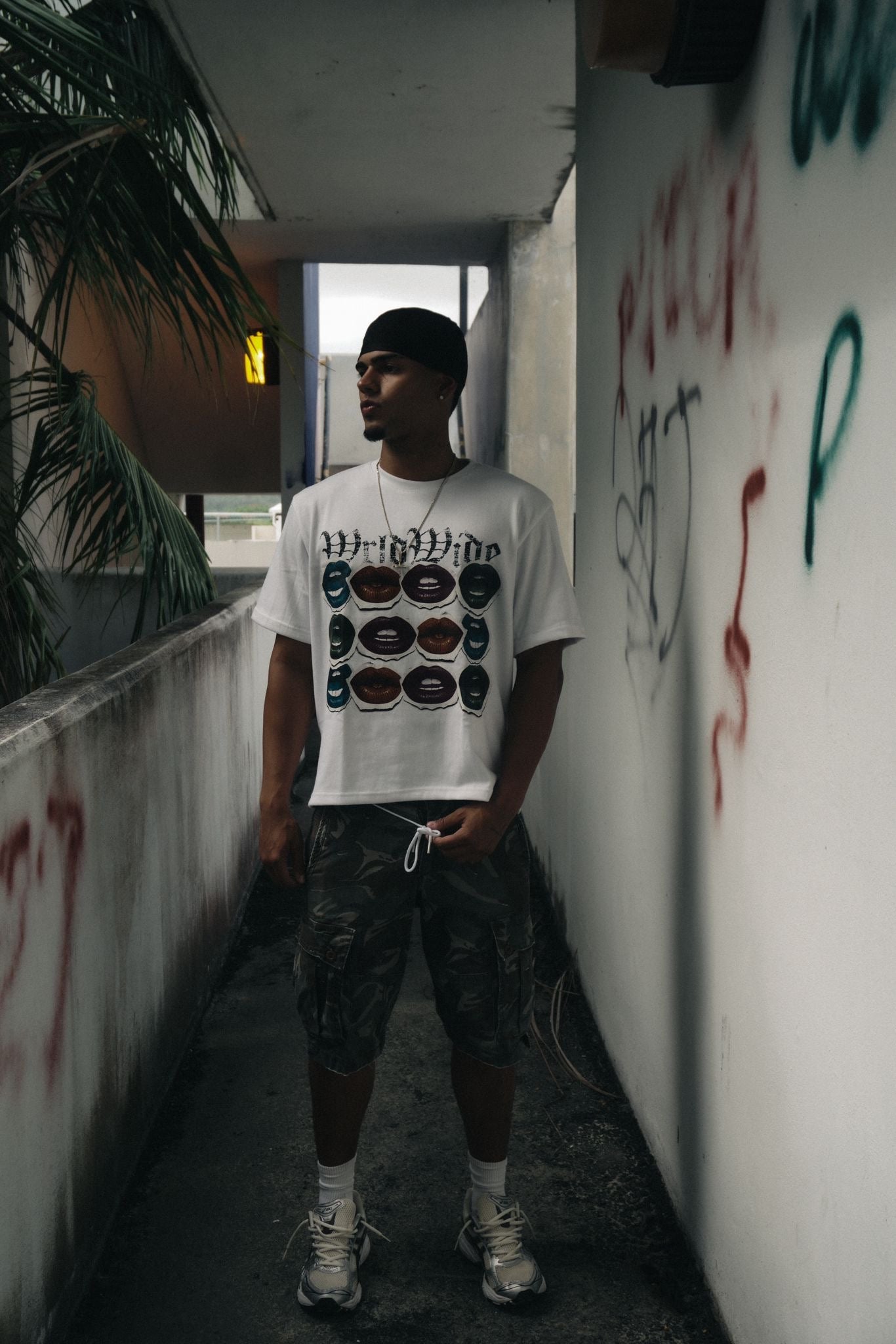 WrldWide Global Kisses Tee